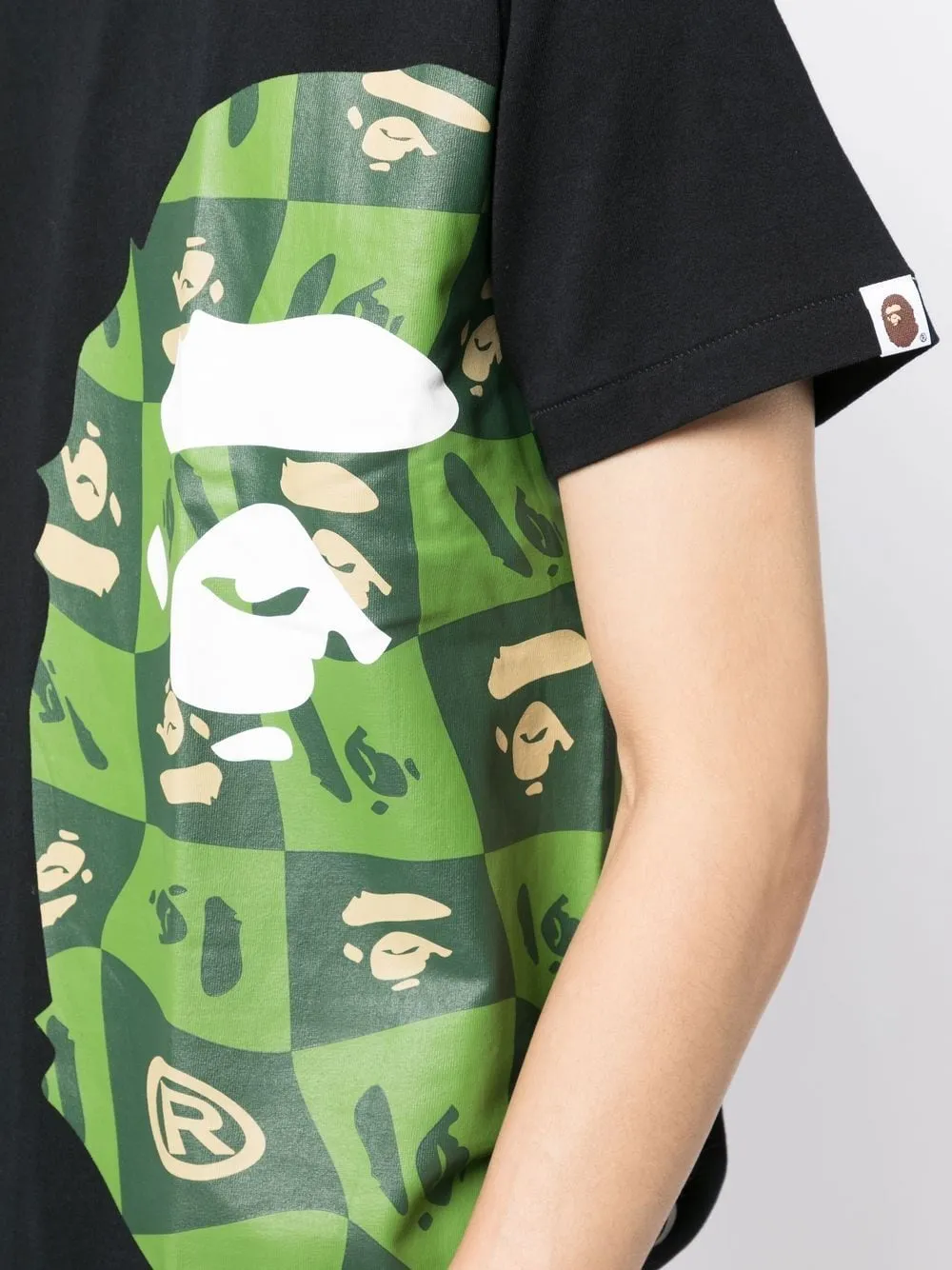 A BATHING APE® graphic-print short-sleeve T-shirt
