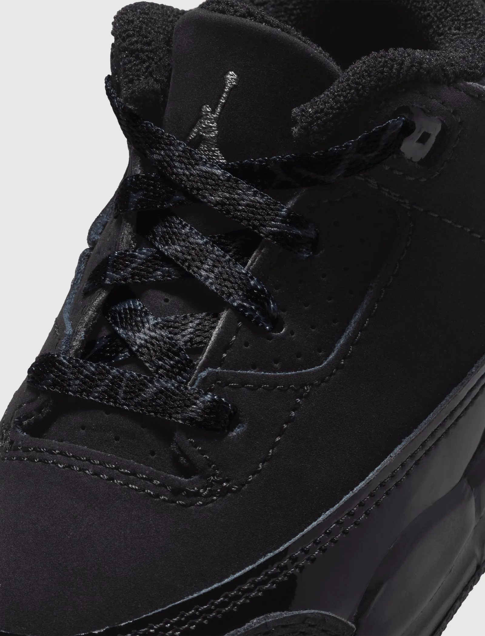 AIR JORDAN 3 RETRO "BLACK CAT" TD