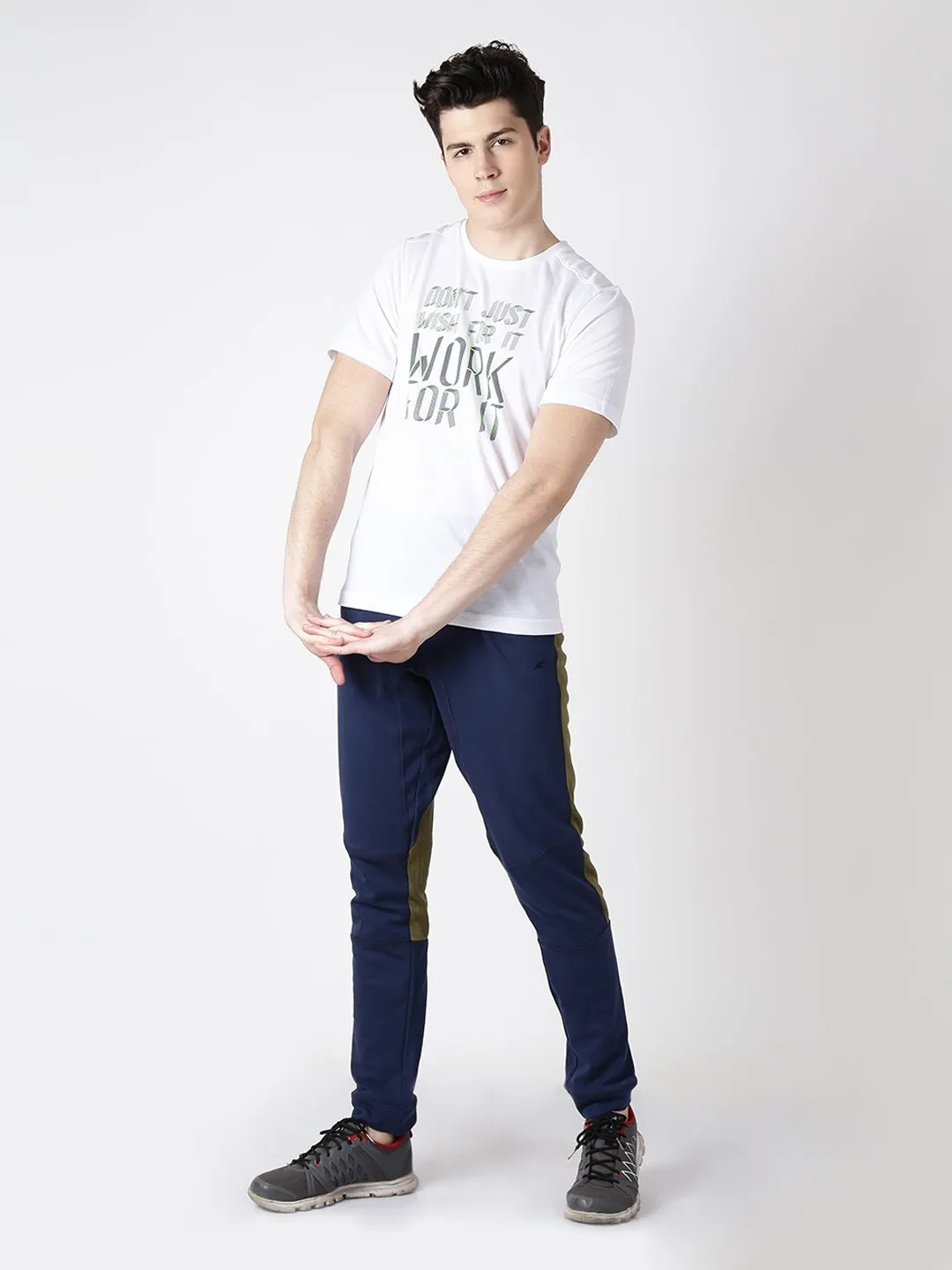 Alcis Men White Printed Round Neck T-shirt