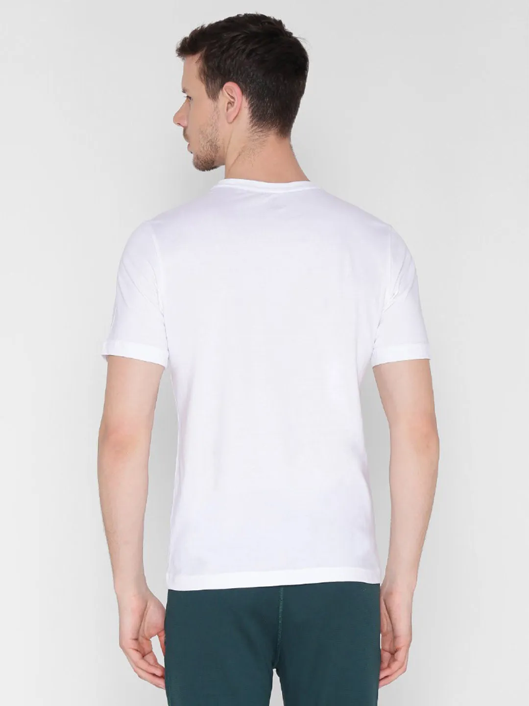 Alcis Men White Printed Round Neck T-shirt