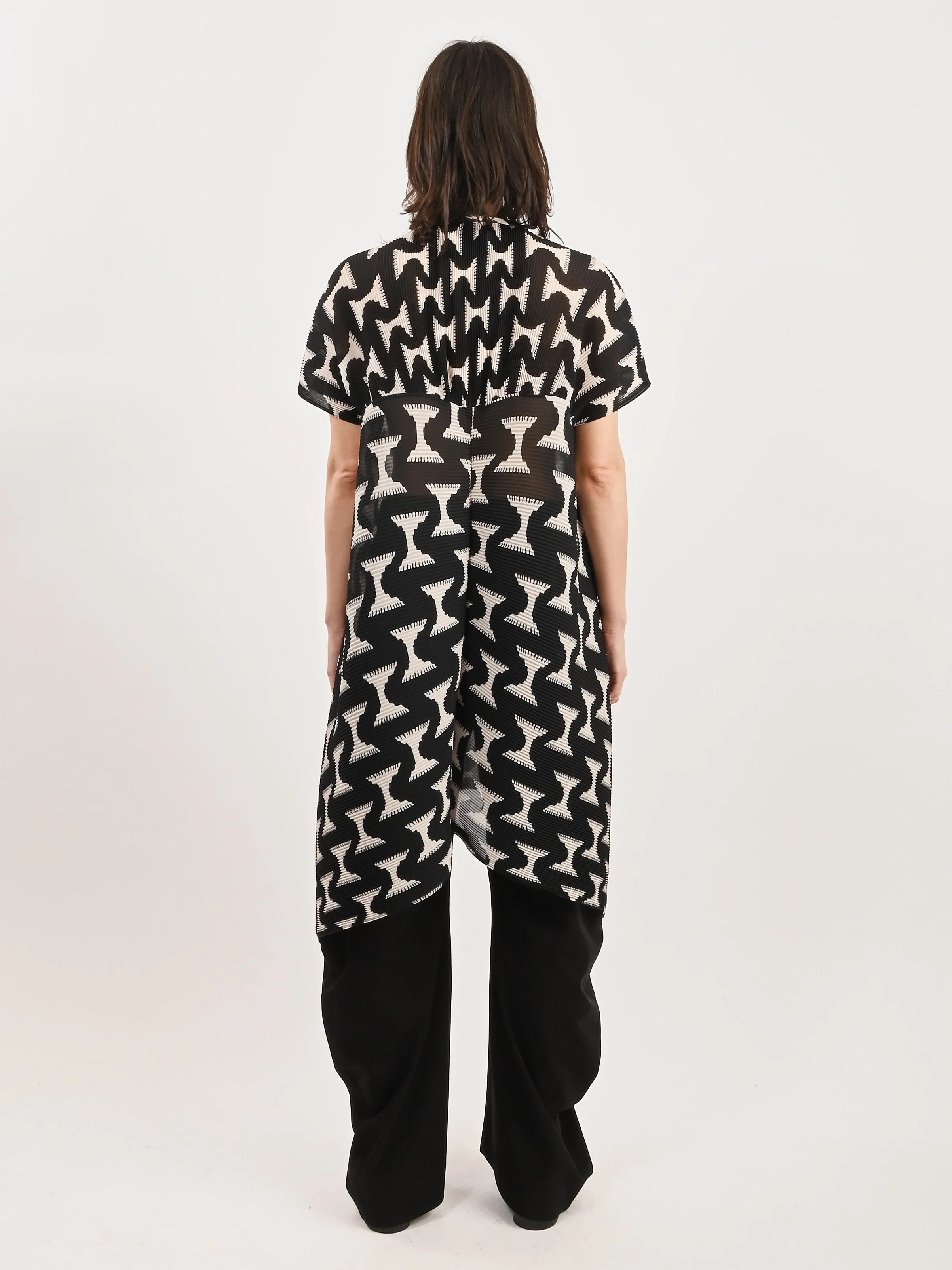 Black/White Jazzhands Thumb Plisse Blouse