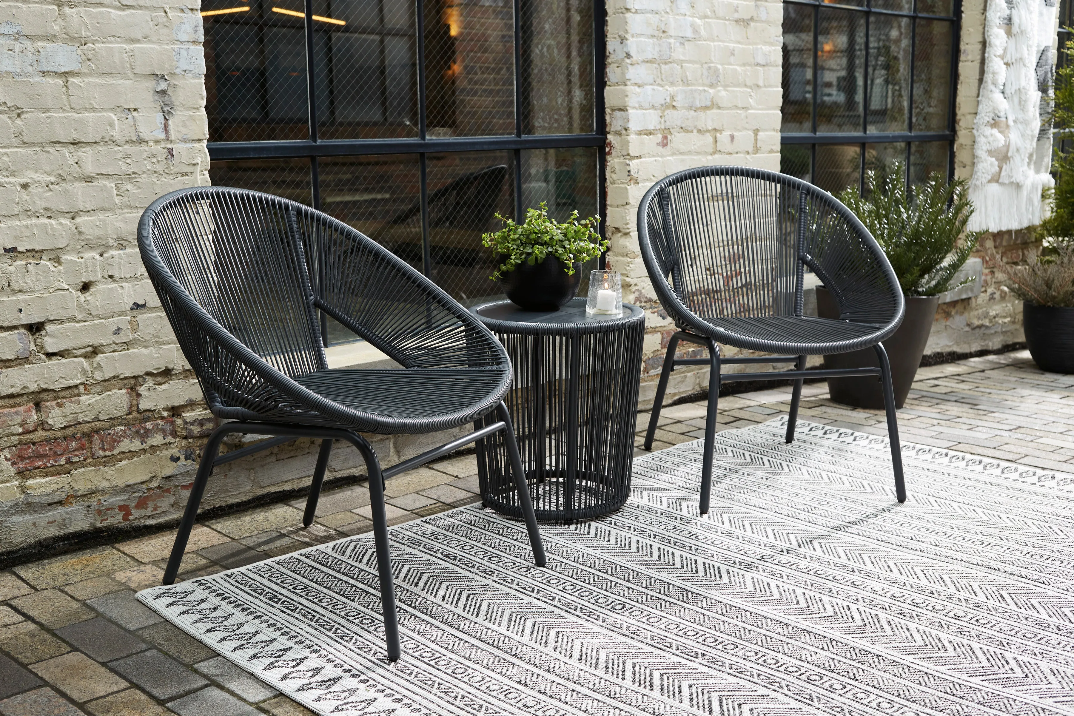 Cape Cod Black Outdoor Set