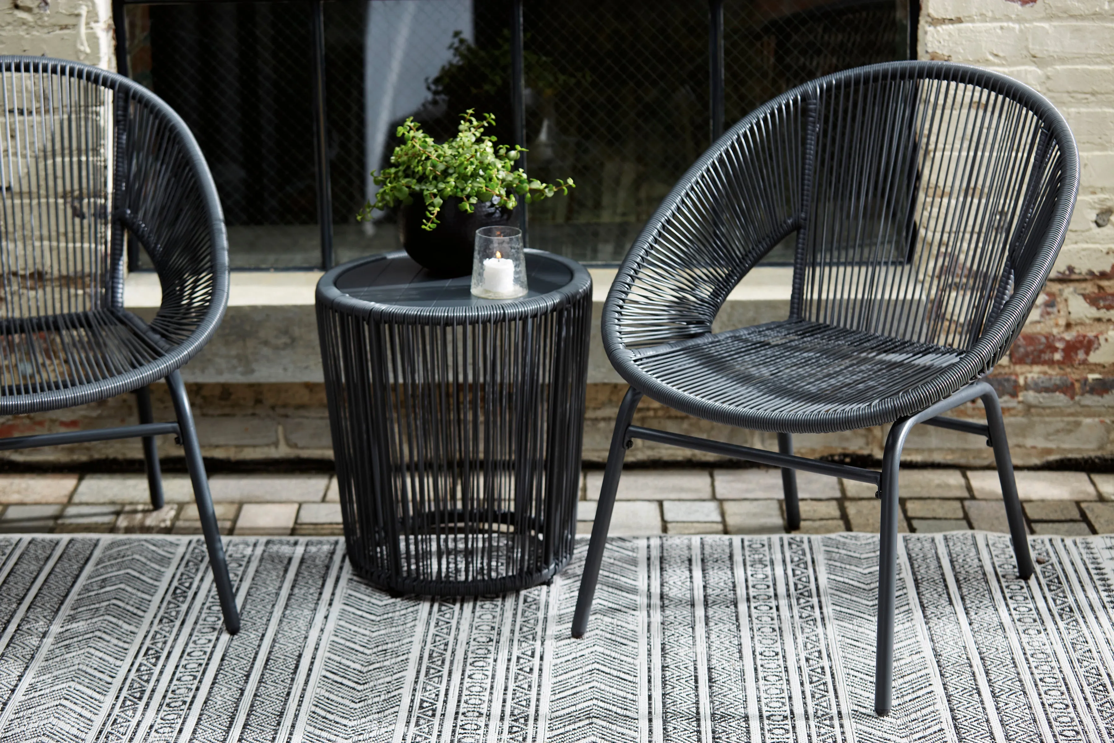 Cape Cod Black Outdoor Set