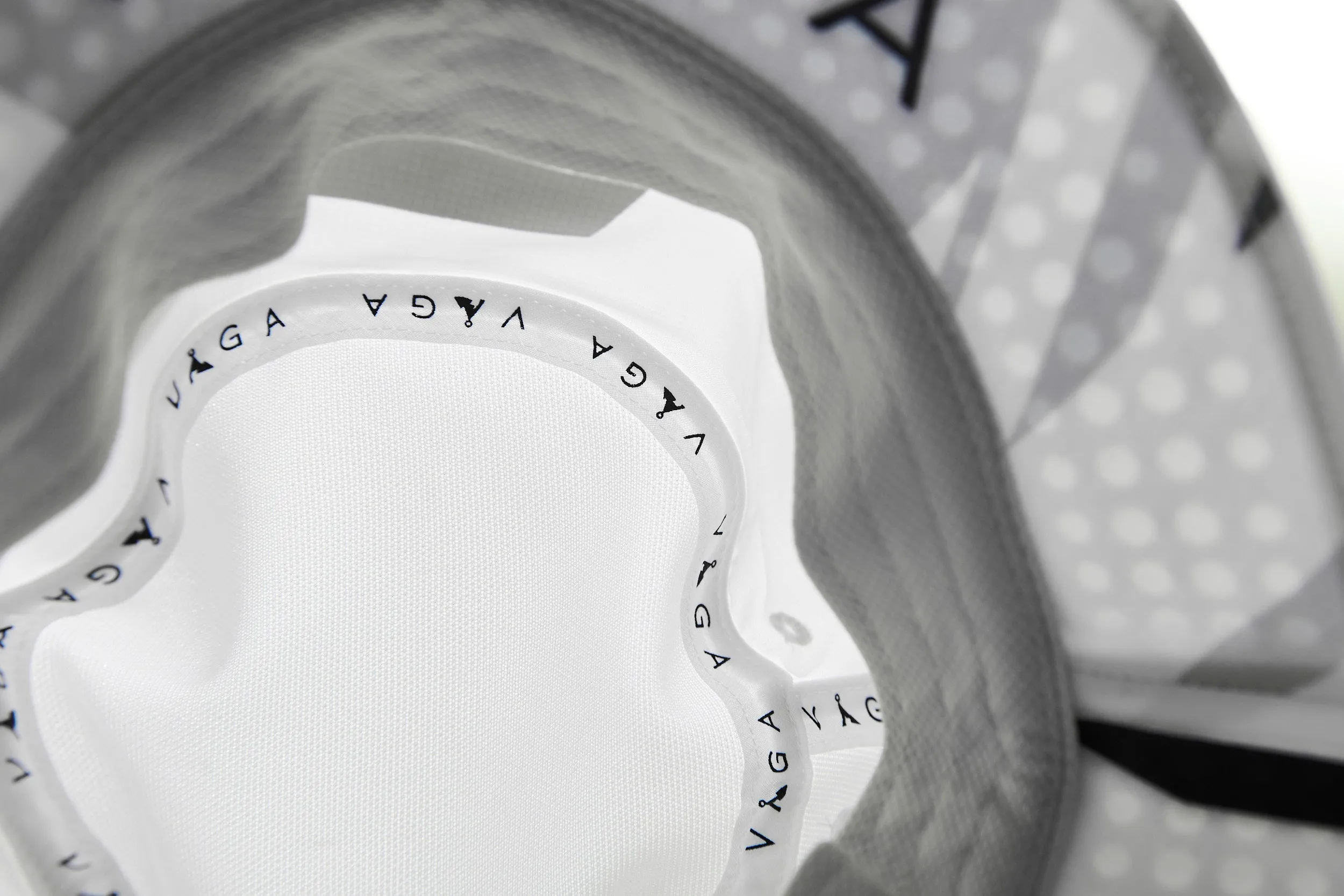 Feather Bucket Hat - White / Grey & Black
