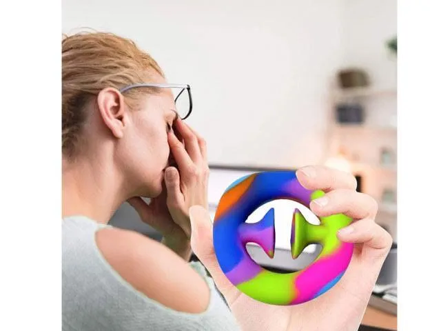 Fidget Snapper Toy - Available in Different Colors!
