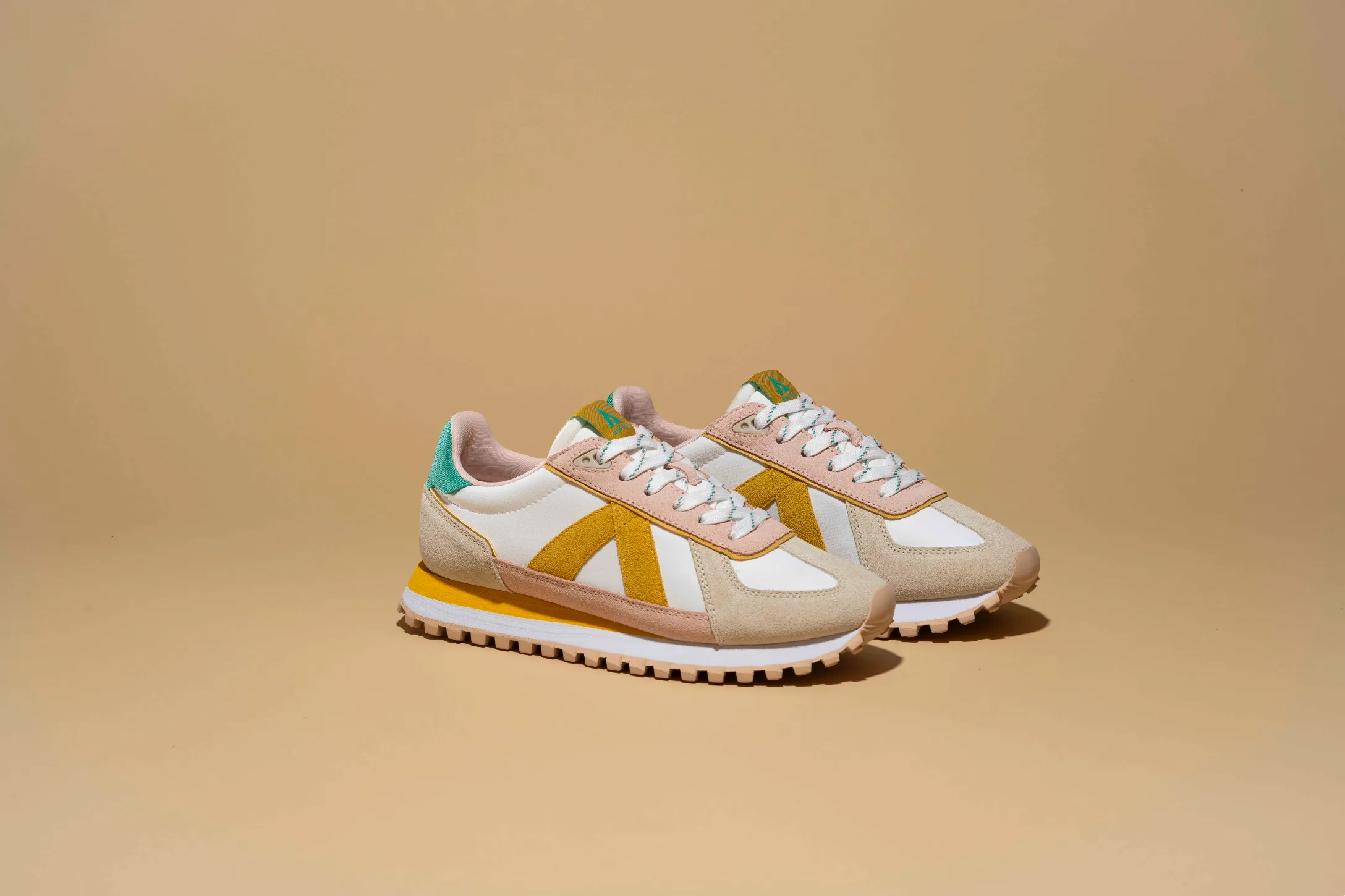 GATE TAN/GREEN/PINK/YELLOW