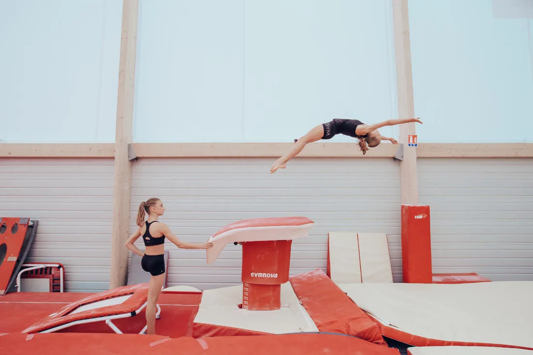 Girls' Gymnastics Sports Bra 500