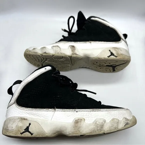 Jordan 9 Retro City of Flight Black &amp; White Sneakers