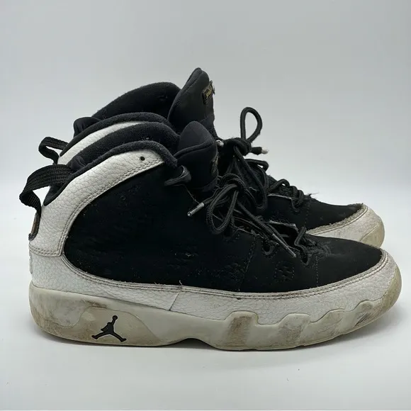 Jordan 9 Retro City of Flight Black &amp; White Sneakers