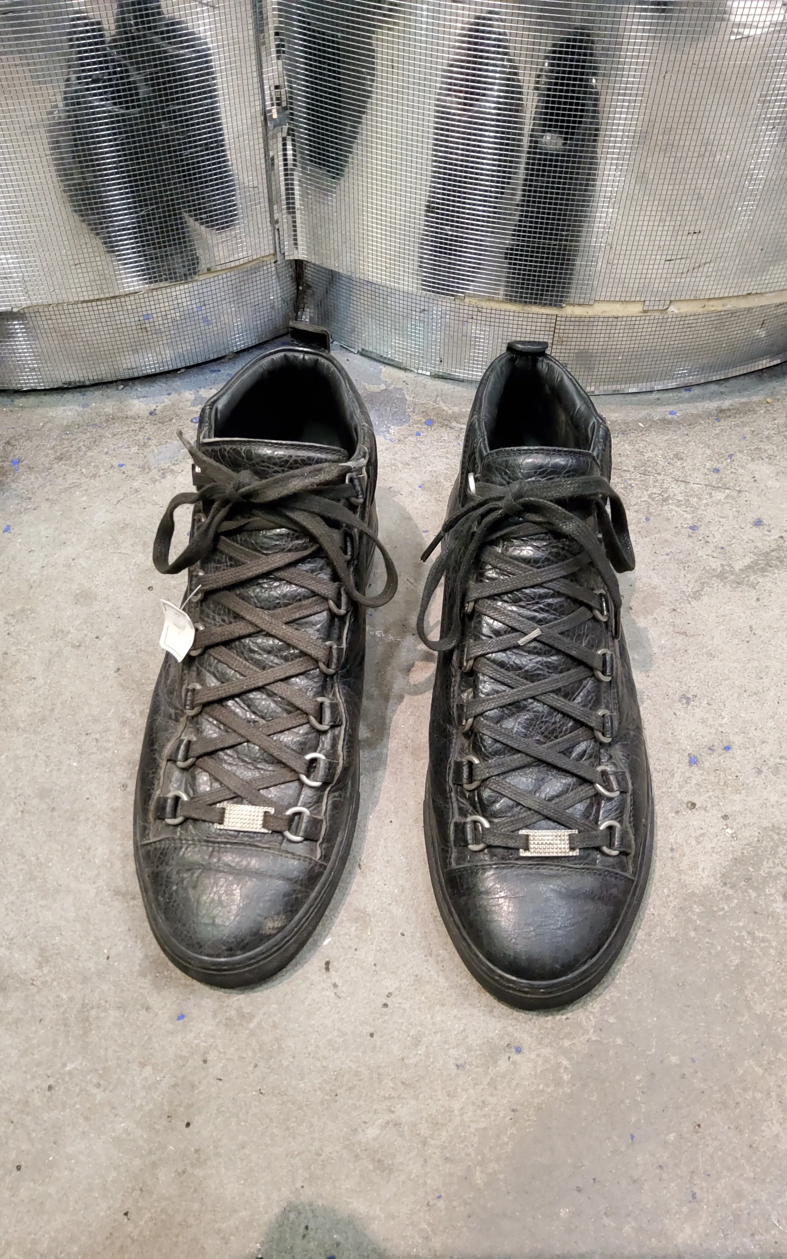 LEATHER HIGH-TOP SNEAKERS