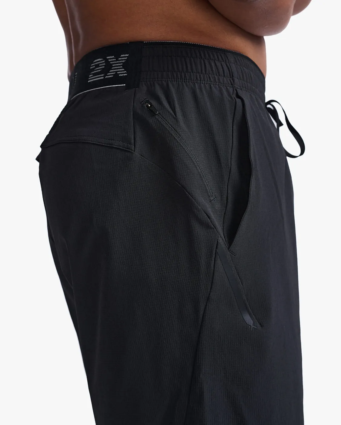 Motion 8" Shorts