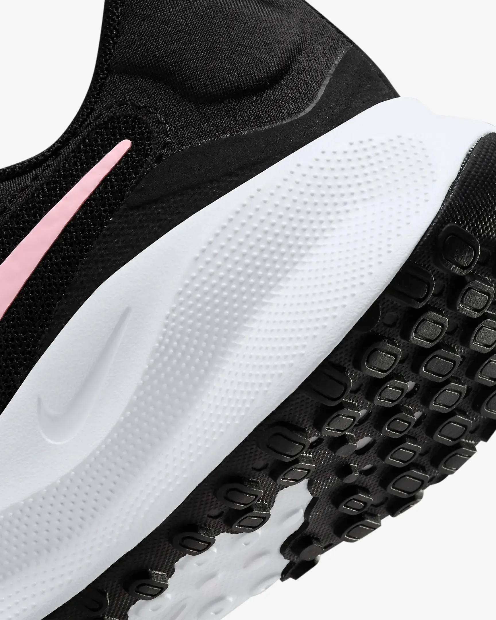 Nike Revolution 7 Trainer