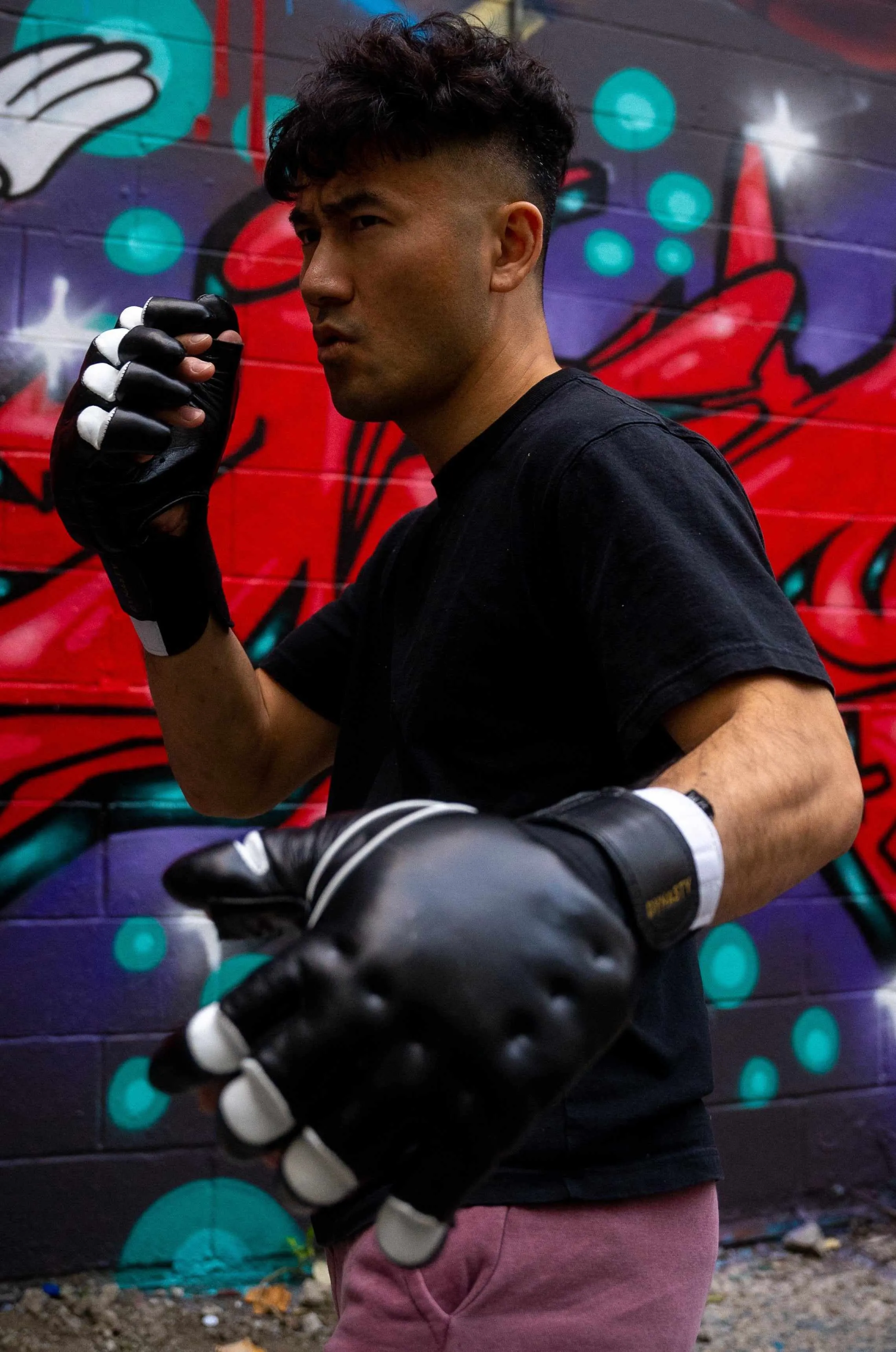 "Enter The Dragon" Old School Kung Fu Combat Gloves (Black)