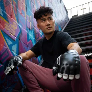 "Enter The Dragon" Old School Kung Fu Combat Gloves (Black)