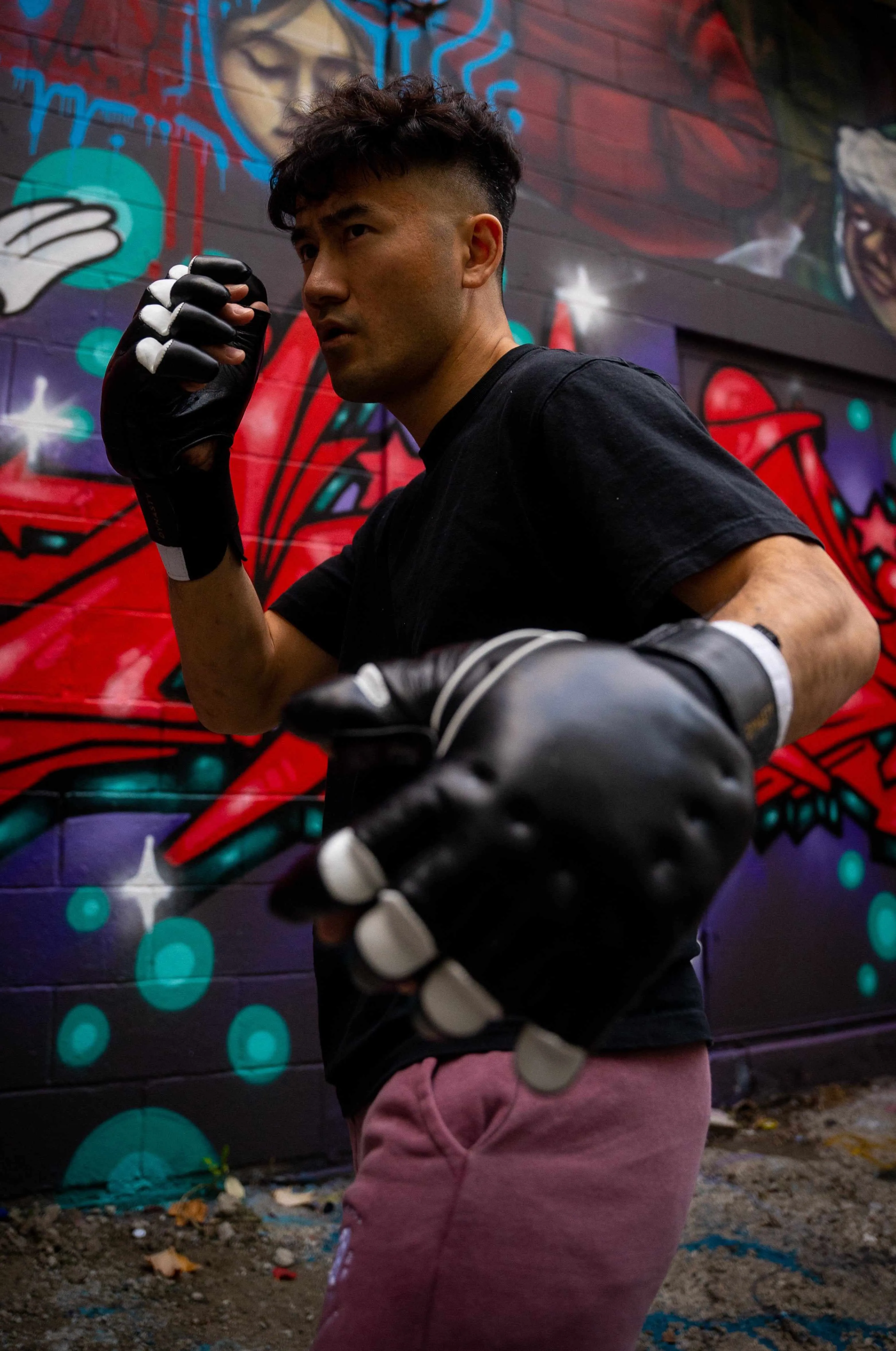 "Enter The Dragon" Old School Kung Fu Combat Gloves (Black)