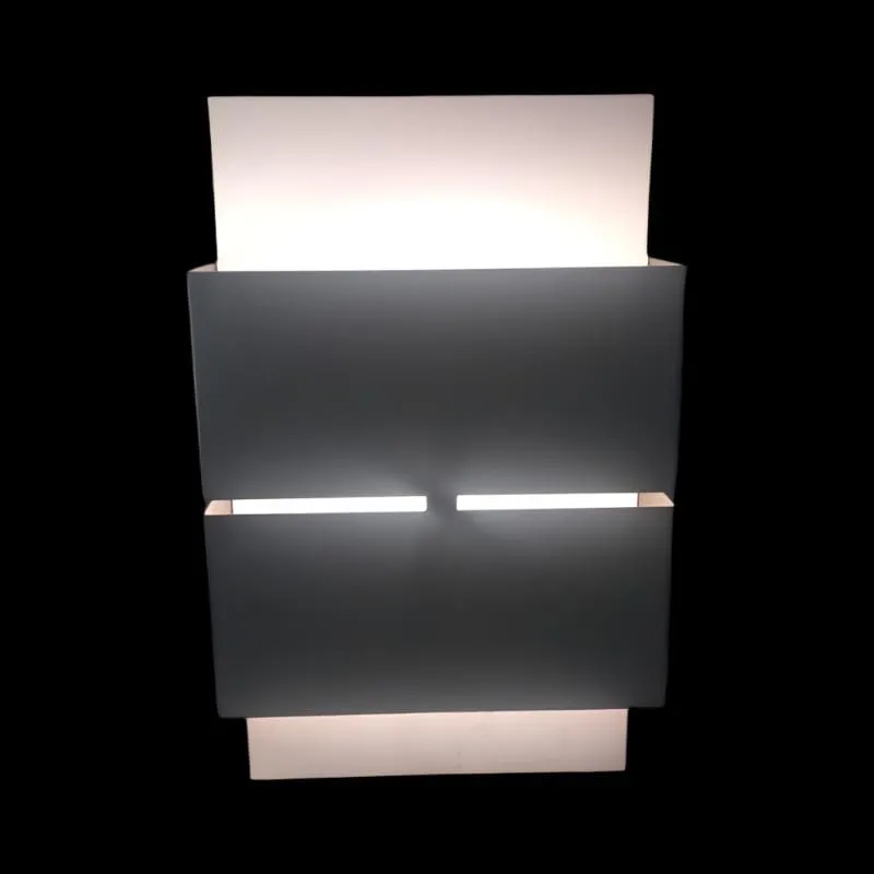 Radiant Lighting Outdoor Wall Lamp O318