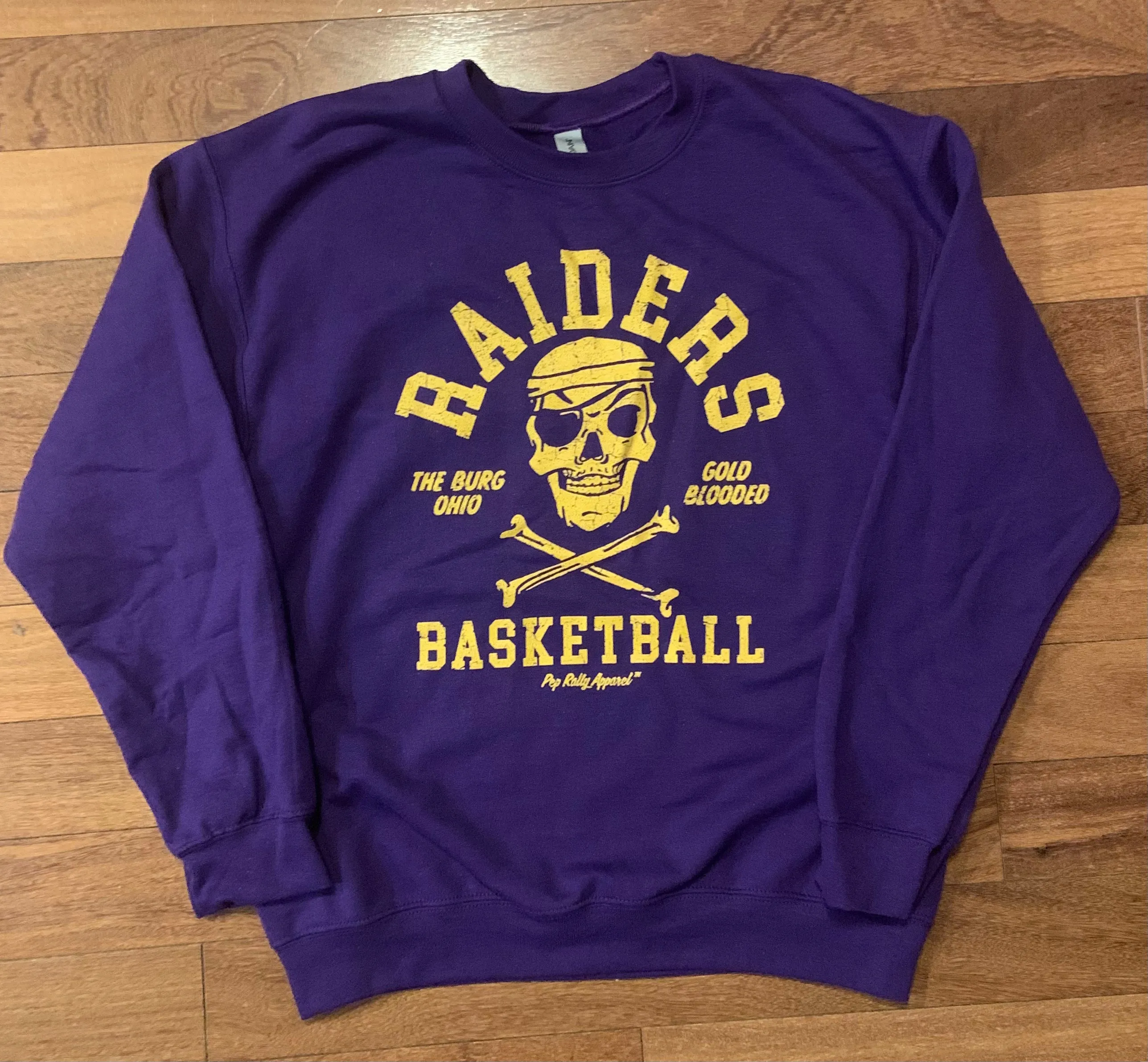 RAIDERS BASKETBALL GOLD BLOODED SWEATSHIRT