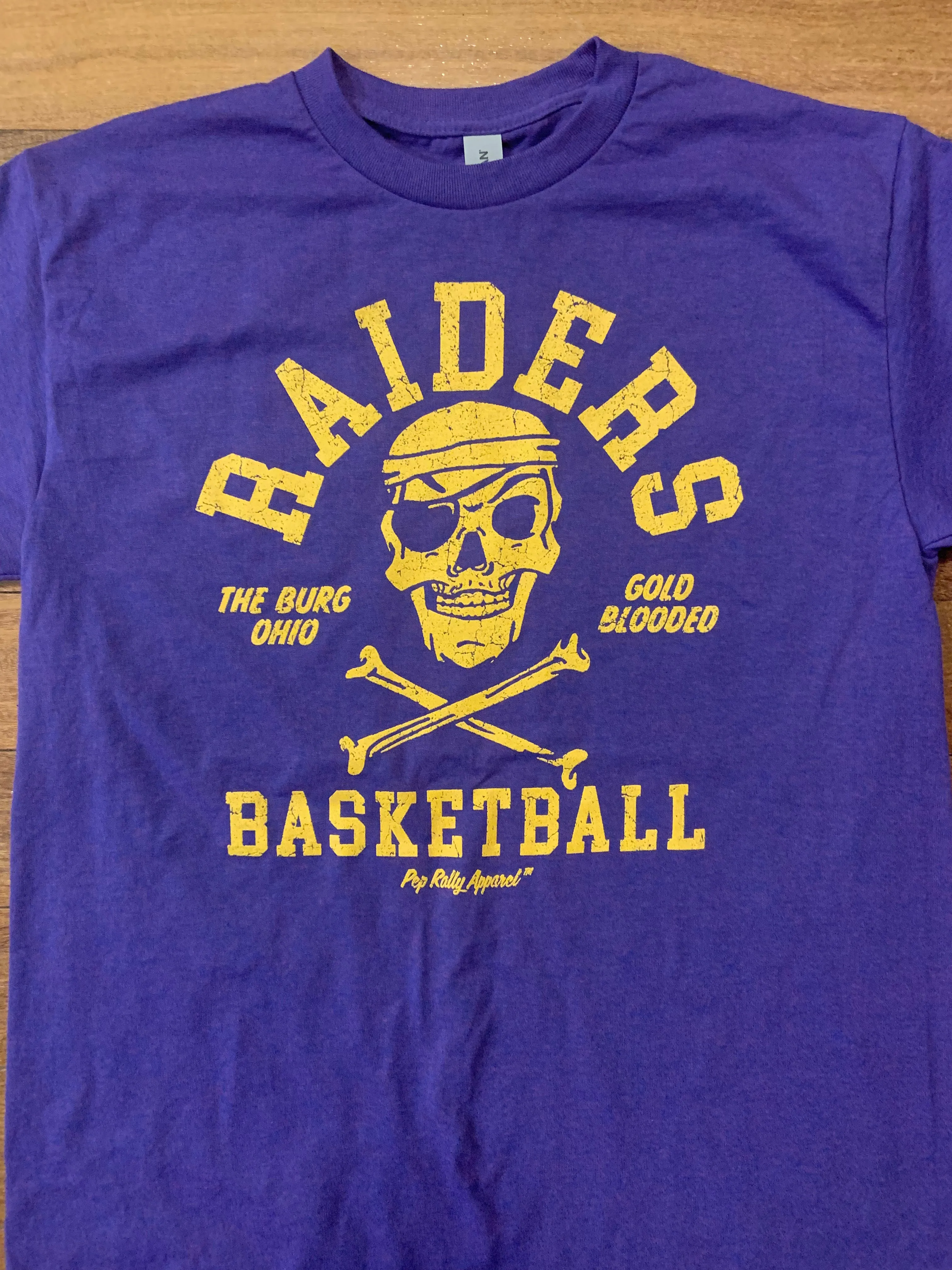 RAIDERS BASKETBALL GOLD BLOODED TEE
