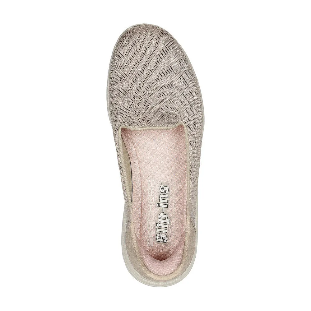 Slip-ins: On-The-GO Flex - Astonish