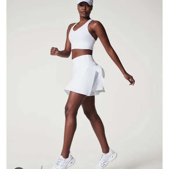 SPANX White Get Moving Booty Boost size medium