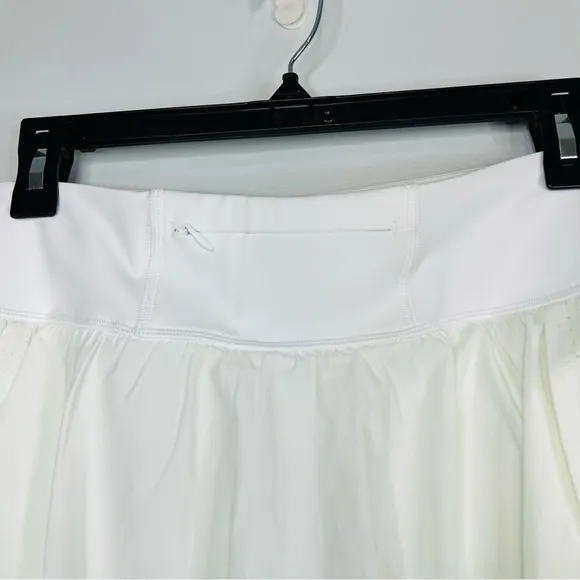 SPANX White Get Moving Booty Boost size medium