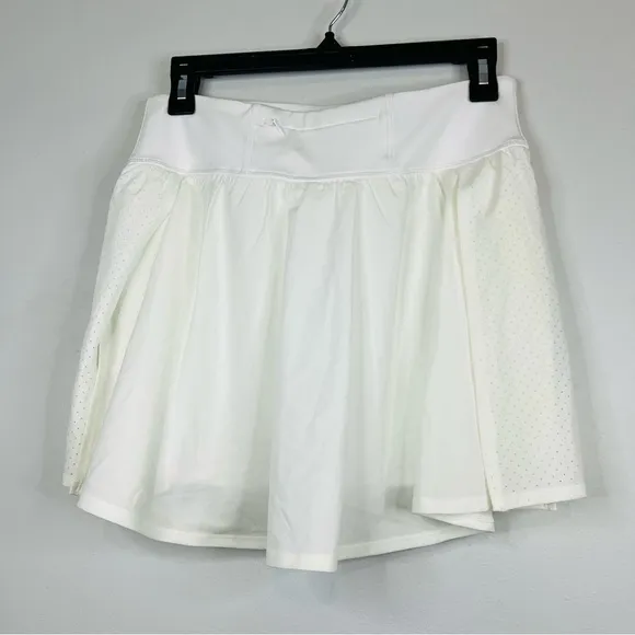 SPANX White Get Moving Booty Boost size medium