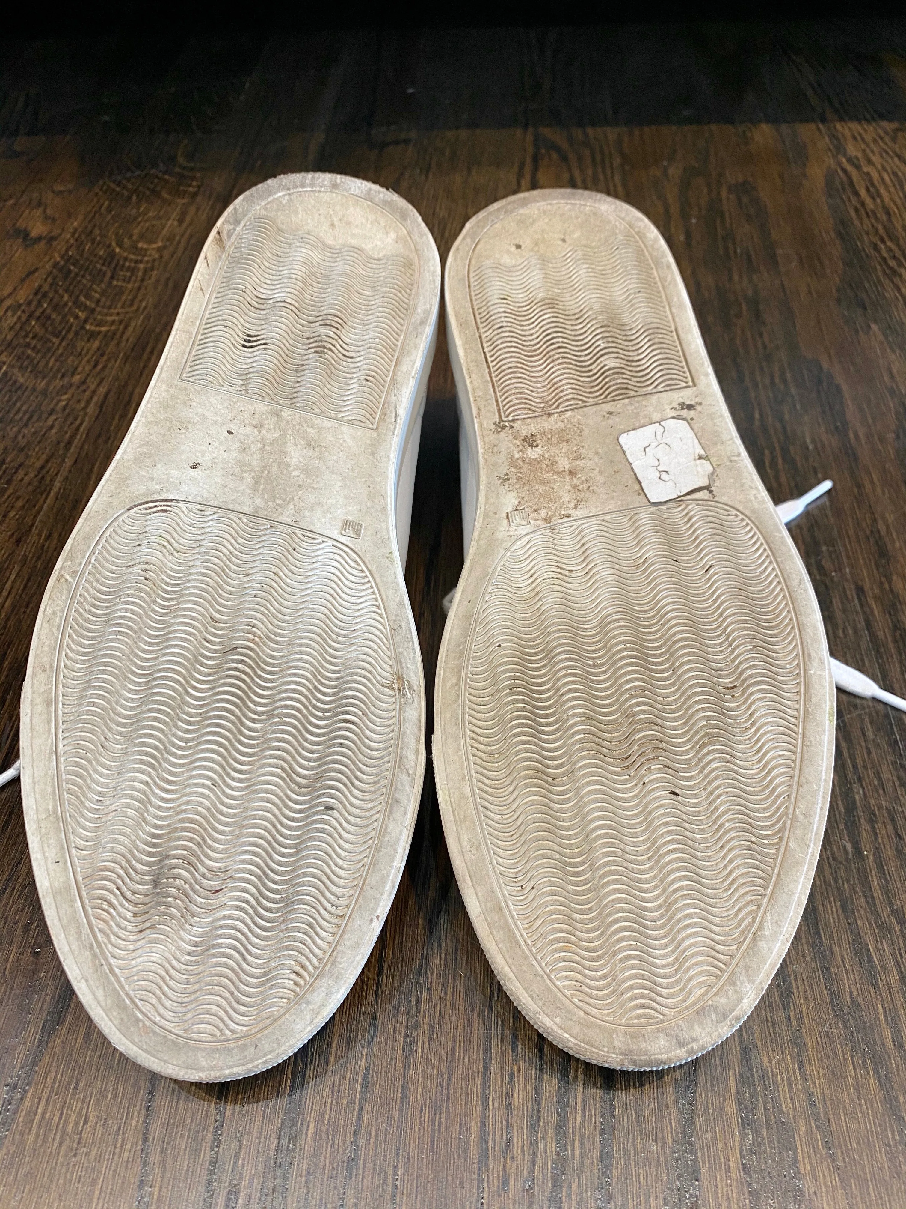 Woman By Common Projects Baskets Retro Low