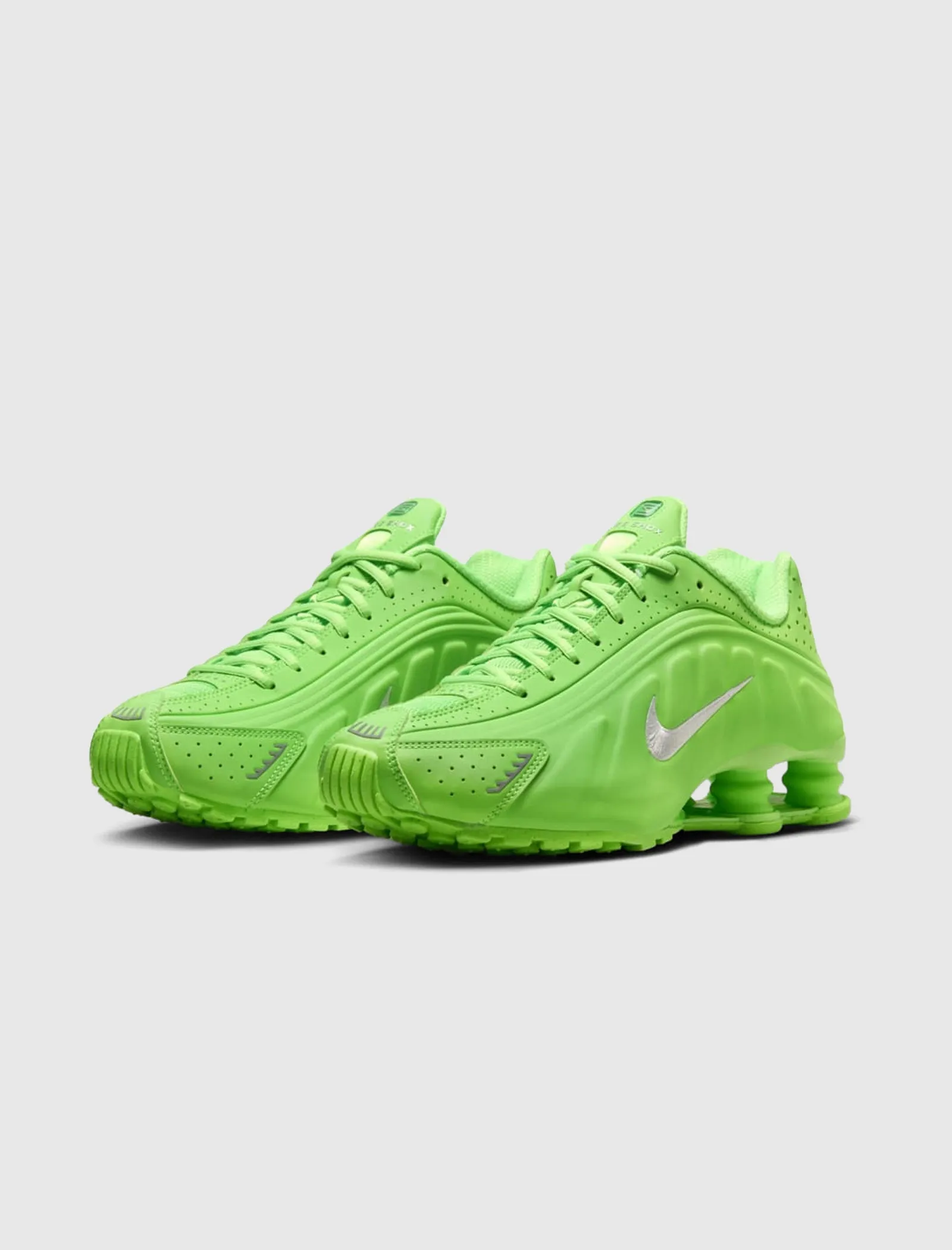 WOMEN'S SHOX R4 "GREEN STRIKE/METALLIC SILVER"